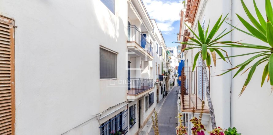 Villa in Sitges, Barcelona, Spain 3 bedrooms, 114 sq.m. No. 150843