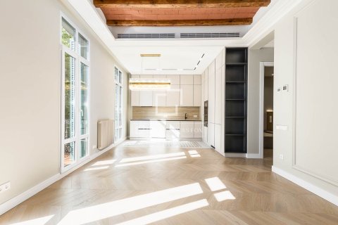 Dzīvoklis pārdošanā Barcelona, Spānijā 3 istabas, 124 m2 Nr. 150842 - attēls 5