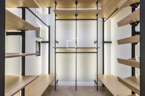 Dzīvoklis pārdošanā Barcelona, Spānijā 3 istabas, 124 m2 Nr. 150842 - attēls 14