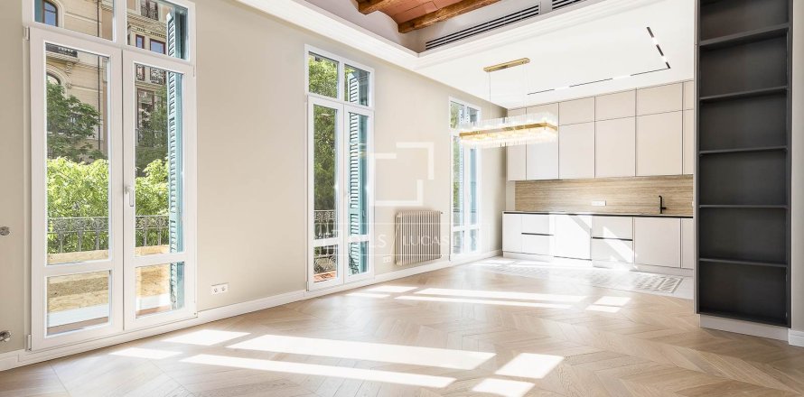 Dzīvoklis Barcelona, Spānijā 3 istabas, 124 m2 Nr. 150842