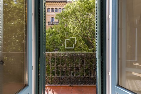 Dzīvoklis pārdošanā Barcelona, Spānijā 3 istabas, 124 m2 Nr. 150842 - attēls 7