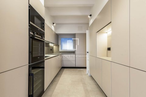 Dzīvoklis pārdošanā Barcelona, Spānijā 3 istabas, 152 m2 Nr. 150840 - attēls 7