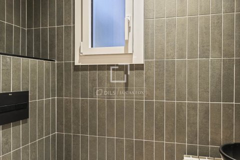 Dzīvoklis pārdošanā Barcelona, Spānijā 3 istabas, 152 m2 Nr. 150840 - attēls 30