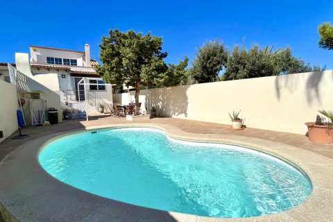 Villa in Cala Llombards, Mallorca, Spain 4 bedrooms, 131 sq.m. No. 192411