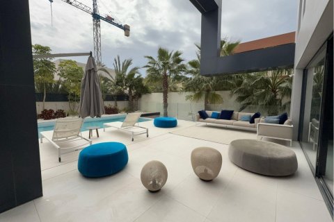 Villa pārdošanā El Campello, Alicante, Spānijā 5 istabas,  Nr. 180881 - attēls 4