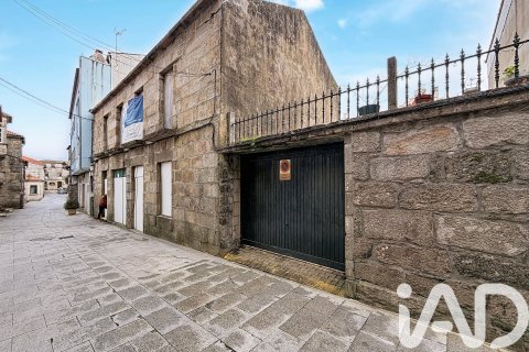 Casa adosada en venta en Cambados, Pontevedra, España 6 dormitorios, 261 m2 No. 173133 - foto 1