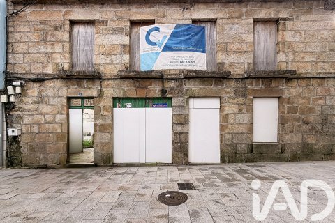 Casa adosada en venta en Cambados, Pontevedra, España 6 dormitorios, 261 m2 No. 173133 - foto 2