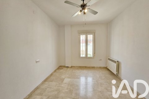 Radhus till salu i Alhendin, Granada, Spanien 3 sovrum, 211 kvm. Nr. 173132 - foto 24