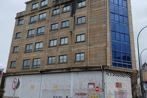 Gewerbeimmobilien zum Verkauf in Pontevedra, Spanien 442 m2 Nr. 173134 - Foto 1