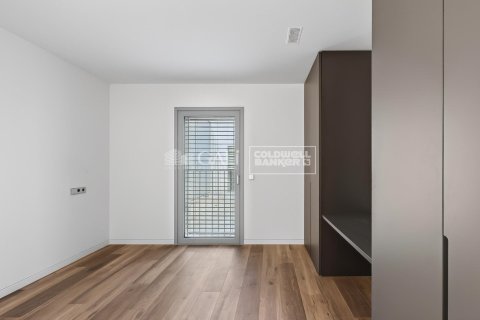 Huoneisto myytävänä Principado De Andorra (Ninguna Poblacion Tiene C.P.), Lleida, Espanja, 3 makuuhuonetta, 208 m2 No. 156806 - kuva 14