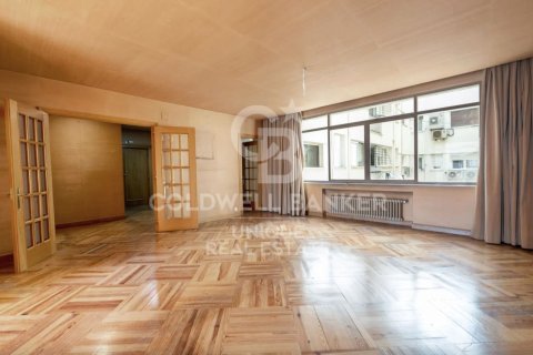 Huoneisto myytävänä Madrid, Espanja, 4 makuuhuonetta, 260 m2 No. 156807 - kuva 7