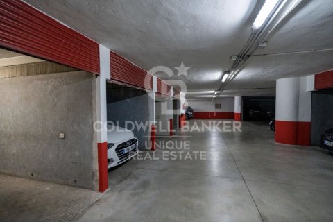 Lägenhet till salu i Madrid, Spanien 4 sovrum, 260 kvm. Nr. 156807 - foto 23