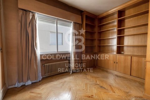 Lägenhet till salu i Madrid, Spanien 4 sovrum, 260 kvm. Nr. 156807 - foto 18