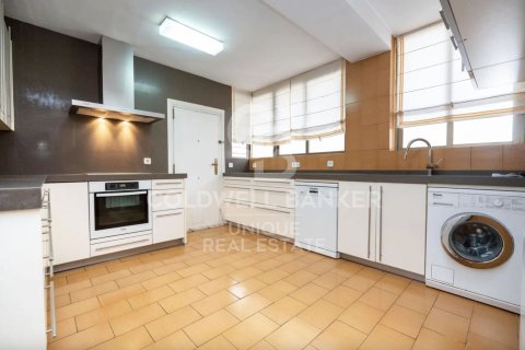 Huoneisto myytävänä Madrid, Espanja, 4 makuuhuonetta, 260 m2 No. 156807 - kuva 20