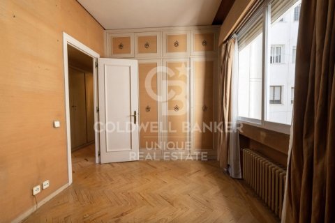 Lägenhet till salu i Madrid, Spanien 4 sovrum, 260 kvm. Nr. 156807 - foto 19