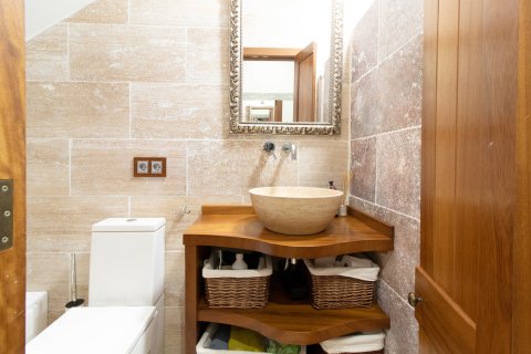 Casa adosada en venta en Puerto De Sagunto, València, España 4 dormitorios, 204 m2 No. 149686 - foto 23