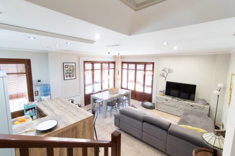 Casa adosada en venta en Puerto De Sagunto, València, España 4 dormitorios, 204 m2 No. 149686 - foto 30