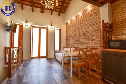 Casa adosada en València, España 1 dormitorio, 37 m2 No. 149680