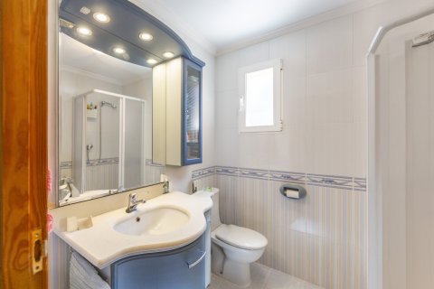 Villa en venta en Alzira, València, España 6 dormitorios, 206 m2 No. 149682 - foto 27