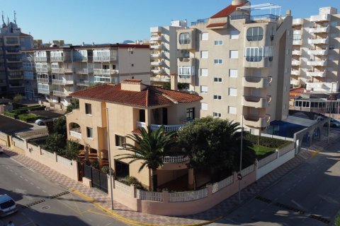 Casa adosada en venta en Xeraco, València, España 4 dormitorios, 225 m2 No. 149684 - foto 4