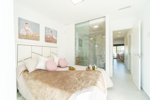 Bungalow in vendita a Torrevieja, Alicante, Spagna 3 camere da letto, 75 mq. N° 155356 - foto 21