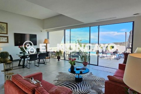 Villa for sale in Ciudad Quesada, Alicante, Spain 3 bedrooms, 236 sq.m. No. 149135 - photo 3