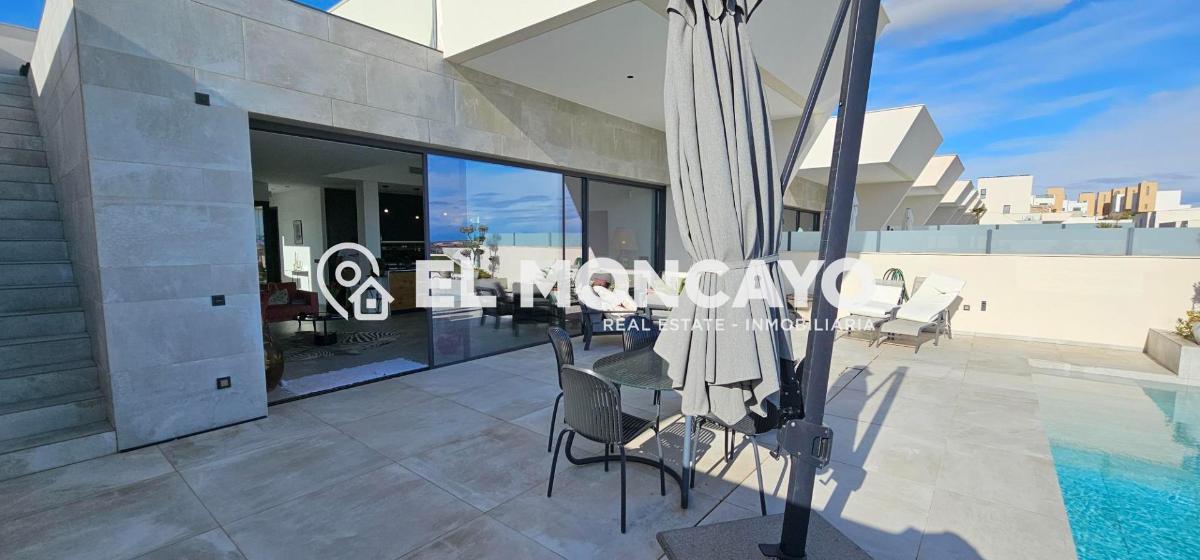 Villa en Ciudad Quesada, Alicante, España 3 dormitorios, 236 m2 No. 149135