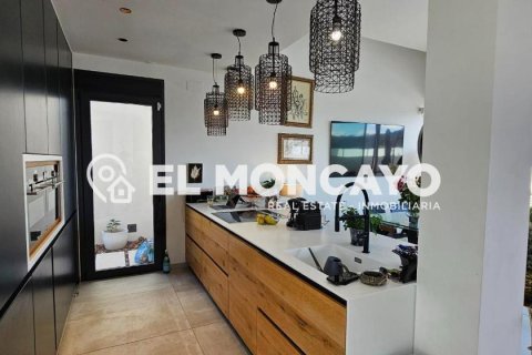 Villa for sale in Ciudad Quesada, Alicante, Spain 3 bedrooms, 236 sq.m. No. 149135 - photo 7