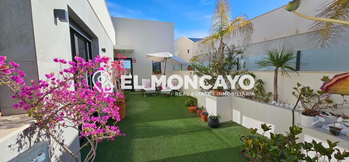Villa en Ciudad Quesada, Alicante, España 3 dormitorios, 236 m2 No. 149135