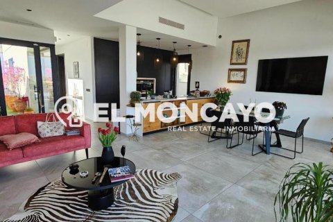 Villa for sale in Ciudad Quesada, Alicante, Spain 3 bedrooms, 236 sq.m. No. 149135 - photo 4