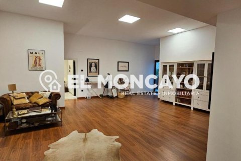 Villa for sale in Ciudad Quesada, Alicante, Spain 3 bedrooms, 236 sq.m. No. 149135 - photo 9