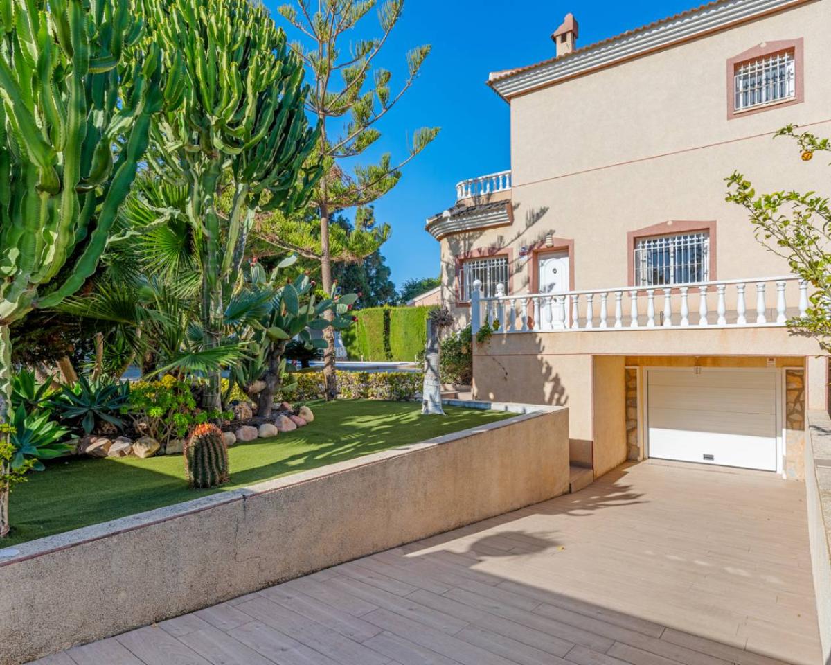 Villa en Ciudad Quesada, Alicante, España 5 dormitorios, 211 m2 No. 149132