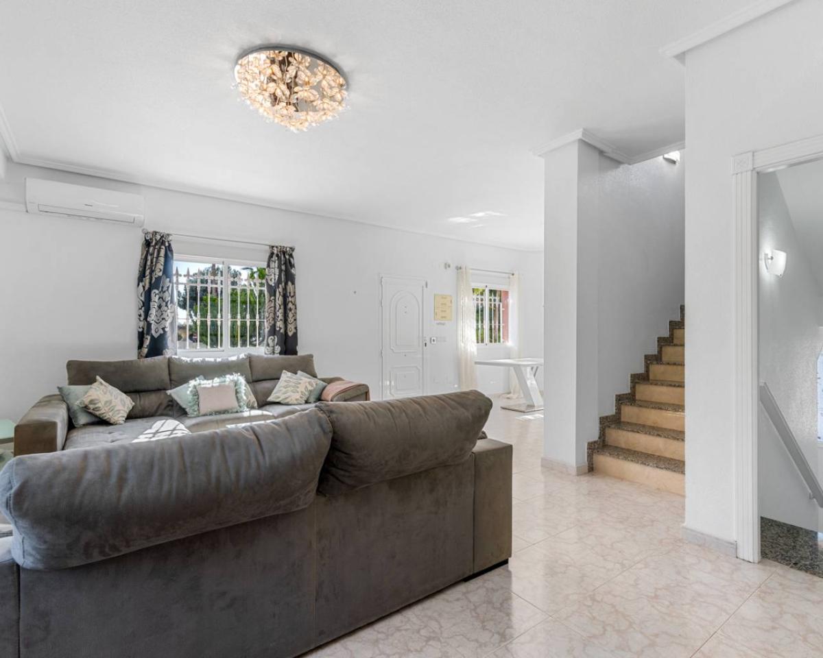 Villa en Ciudad Quesada, Alicante, España 5 dormitorios, 211 m2 No. 149132