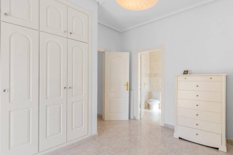 Huvila myytävänä Ciudad Quesada, Alicante, Espanja, 5 makuuhuonetta, 211 m2 No. 149132 - kuva 17