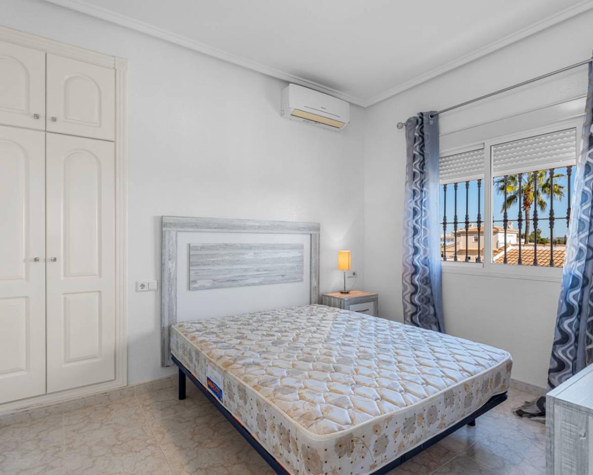 Villa en Ciudad Quesada, Alicante, España 5 dormitorios, 211 m2 No. 149132