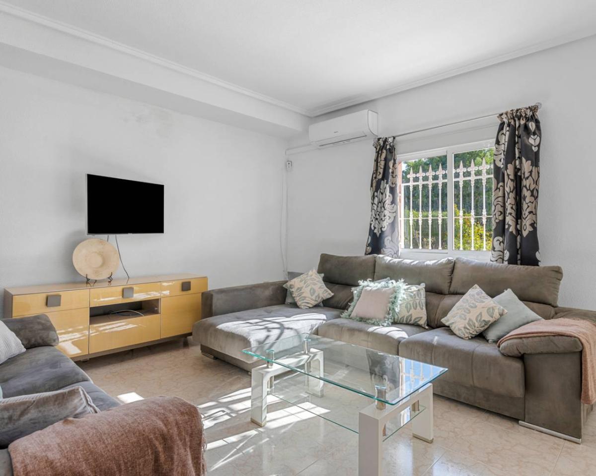Villa en Ciudad Quesada, Alicante, España 5 dormitorios, 211 m2 No. 149132
