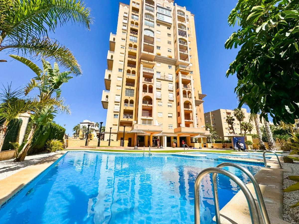 Lägenhet i Torrevieja, Alicante, Spanien 3 sovrum, 80 kvm. Nr. 149136