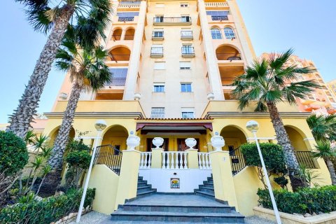 Apartamento en venta en Torrevieja, Alicante, España 3 dormitorios, 80 m2 No. 149136 - foto 6