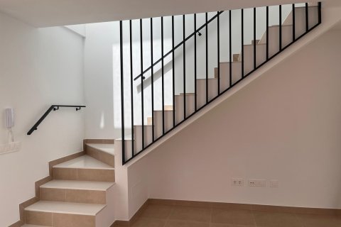 Duplex for sale in San Pedro del Pinatar, Murcia, Spain 3 bedrooms, 106 sq.m. No. 191956 - photo 6