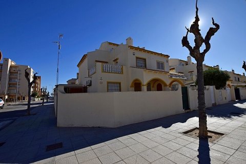 Villa for sale Alicante, Spain 2 bedrooms, 86 sq.m. No. 111181 - photo 3