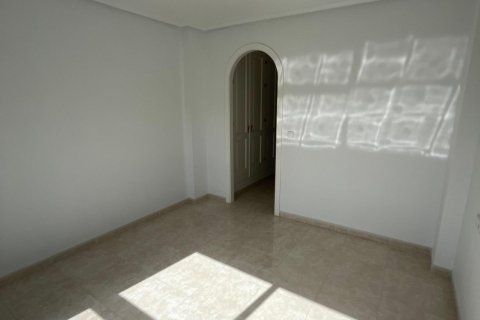 Apartment for sale Alicante, Spain 2 bedrooms, 96 sq.m. No. 111179 - photo 16
