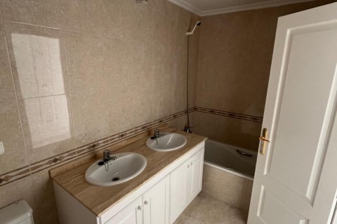 Apartment for sale Alicante, Spain 2 bedrooms, 96 sq.m. No. 111179 - photo 20