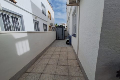 Apartament w Alicante, Hiszpania 1 sypialnia, 76 mkw. nr 149193 – zdjęcie 3