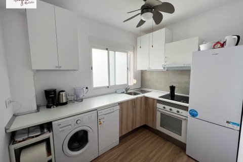 Apartment à louer à El Perello, Valencia, Espagne, 1 chambre, 69 m2 No. 149191 - photo 6