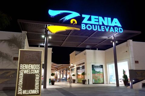 Villa for sale in Cabo Roig, Alicante, Spain 6 bedrooms, 500 sq.m. No. 149188 - photo 23