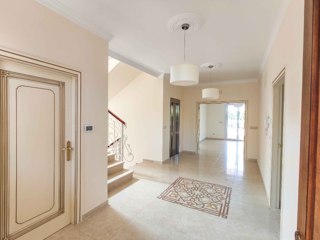 Villa in Cabo Roig, Alicante, Spanien 6 Schlafzimmer, 500 m2 Nr. 149188