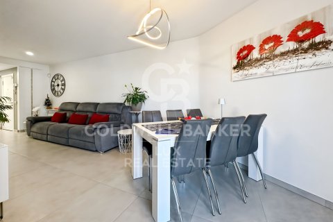 Bliźniak w L'Escala, Girona, Hiszpania 4 sypialnie, 118 mkw. nr 157905