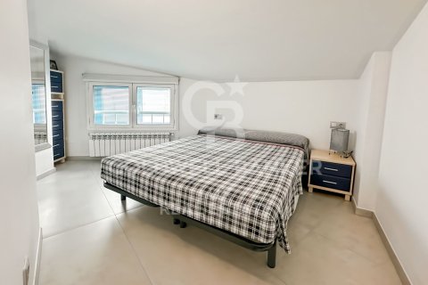 Paritalo myytävänä L'Escala, Girona, Espanja, 4 makuuhuonetta, 118 m2 No. 157905 - kuva 13