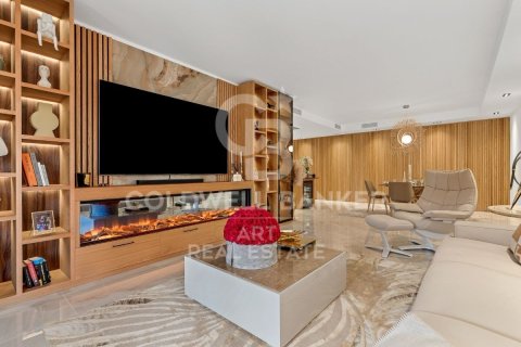 Apartamento en venta en Estepona, Málaga, España 3 dormitorios, 179 m2 No. 157902 - foto 4