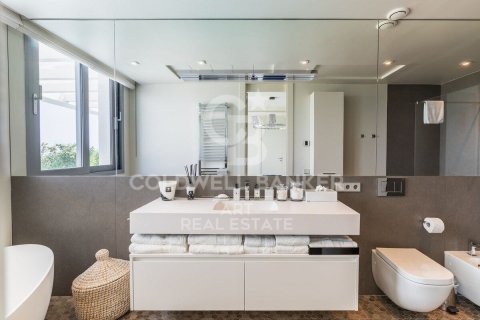 Willa w Marbella, Malaga, Hiszpania 5 sypialni, 592 mkw. nr 157900 – zdjęcie 10